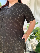 Load image into Gallery viewer, Hitomi Button-Up Dress in Black