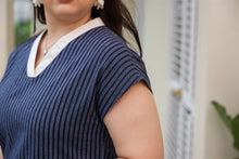 Load image into Gallery viewer, Hien Shift in Blue