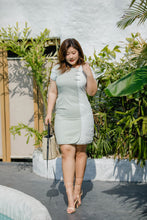 Load image into Gallery viewer, plus size modern cheongsam qipao in green with lace overlay