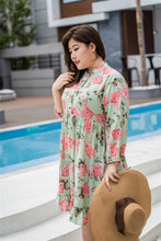 Load image into Gallery viewer, plus size green and pink floral print baby doll dress