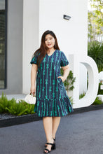 Load image into Gallery viewer, Ribbon Midi Dress in Navy