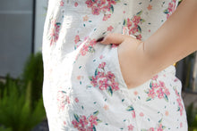 Load image into Gallery viewer, Chang Le Floral Cotton Lace Cheongsam in Pink