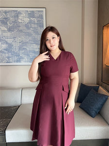 Mara Inverted Pleat Dress in Maroon