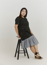 Load image into Gallery viewer, Mori Yarn-Dyed Jacquard Midi Dress in Green
