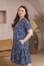 Load image into Gallery viewer, Neko Midi Dress
