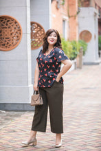Load image into Gallery viewer, plus size black and red heart print v neck satin blouse with peplum
