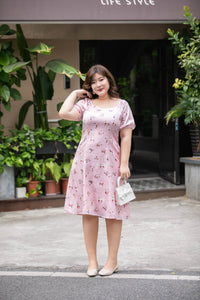 plus size pink heart print satin midi dress with puff sleeves