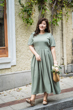 Load image into Gallery viewer, plus size green maxi dress with side ties 
