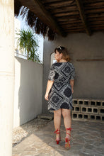 Load image into Gallery viewer, Plus Size Black and White Bandana Print Dress with front buttons and belt
