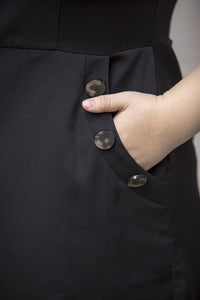 Bouton A-line Dress in Black